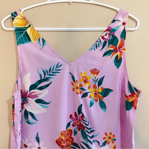 Old Navy Lilac Purple Tropical Floral V-Neck Tank Top Blouse - Picture 3 of 14